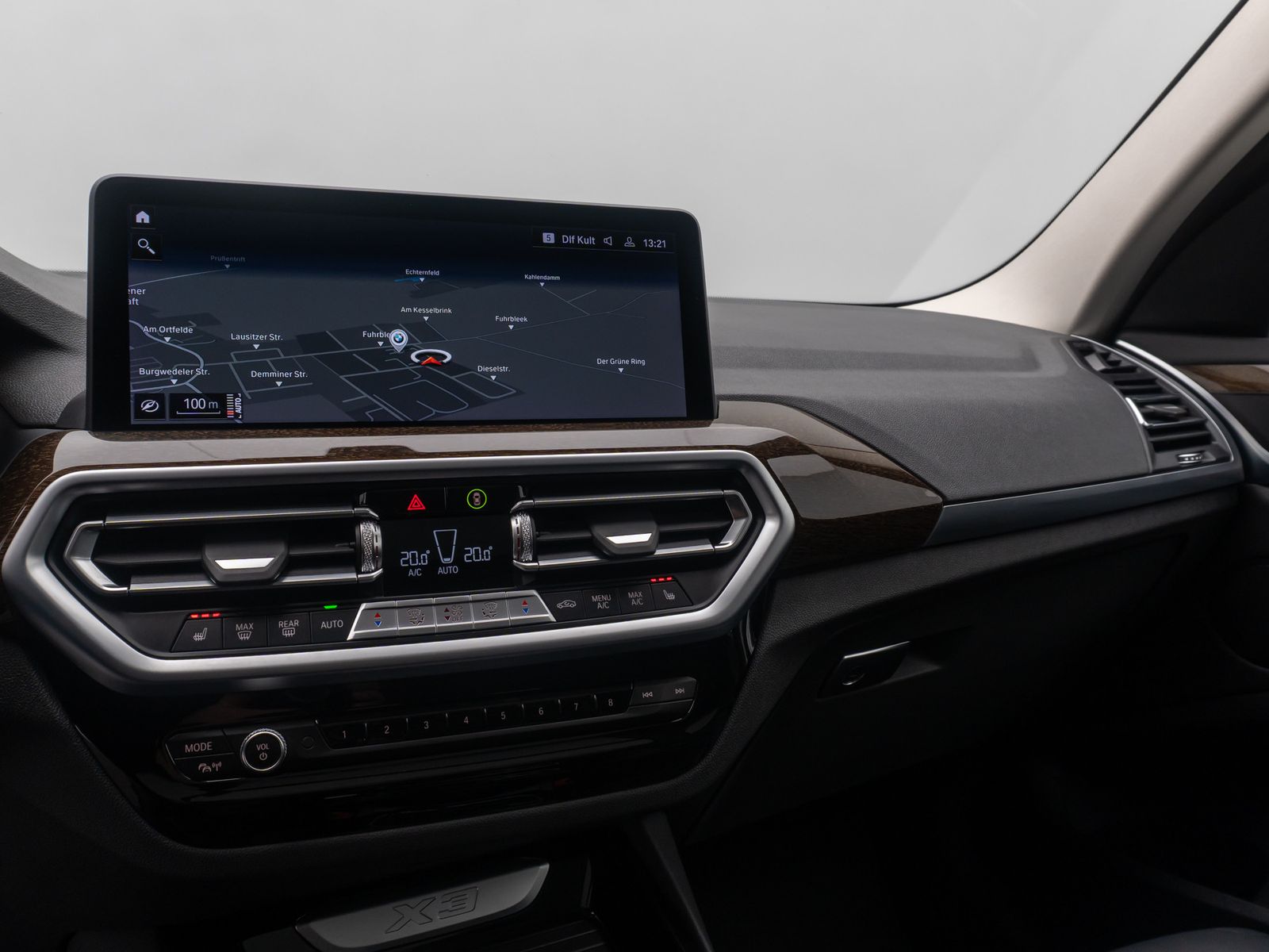 Fahrzeugabbildung BMW X3 xD30d 360°DriveAss DAB AHK Panorama Sportsitz