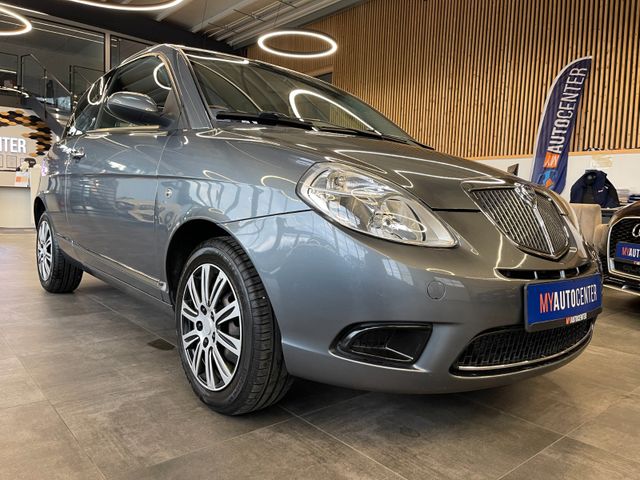 Lancia Ypsilon 1.4 8V Oro *KLIMAAUT.*2.HD*TÜV 062027*