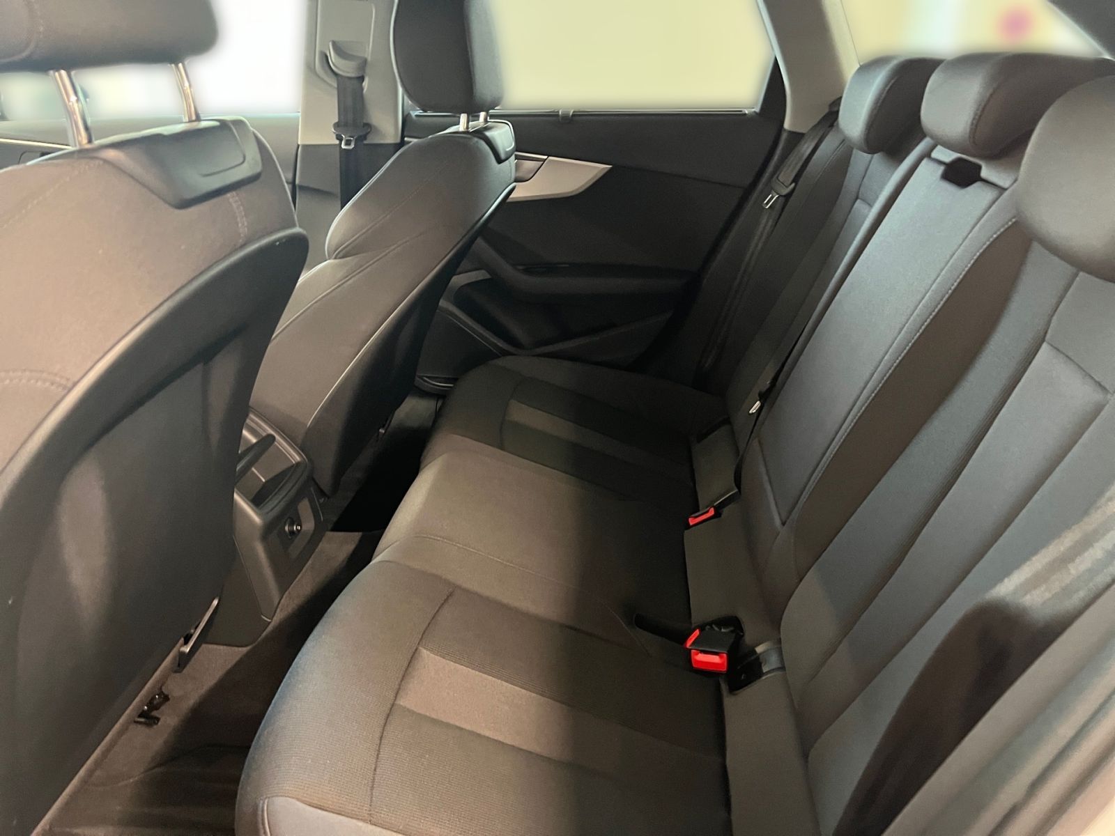 Audi A4 - Bild 10