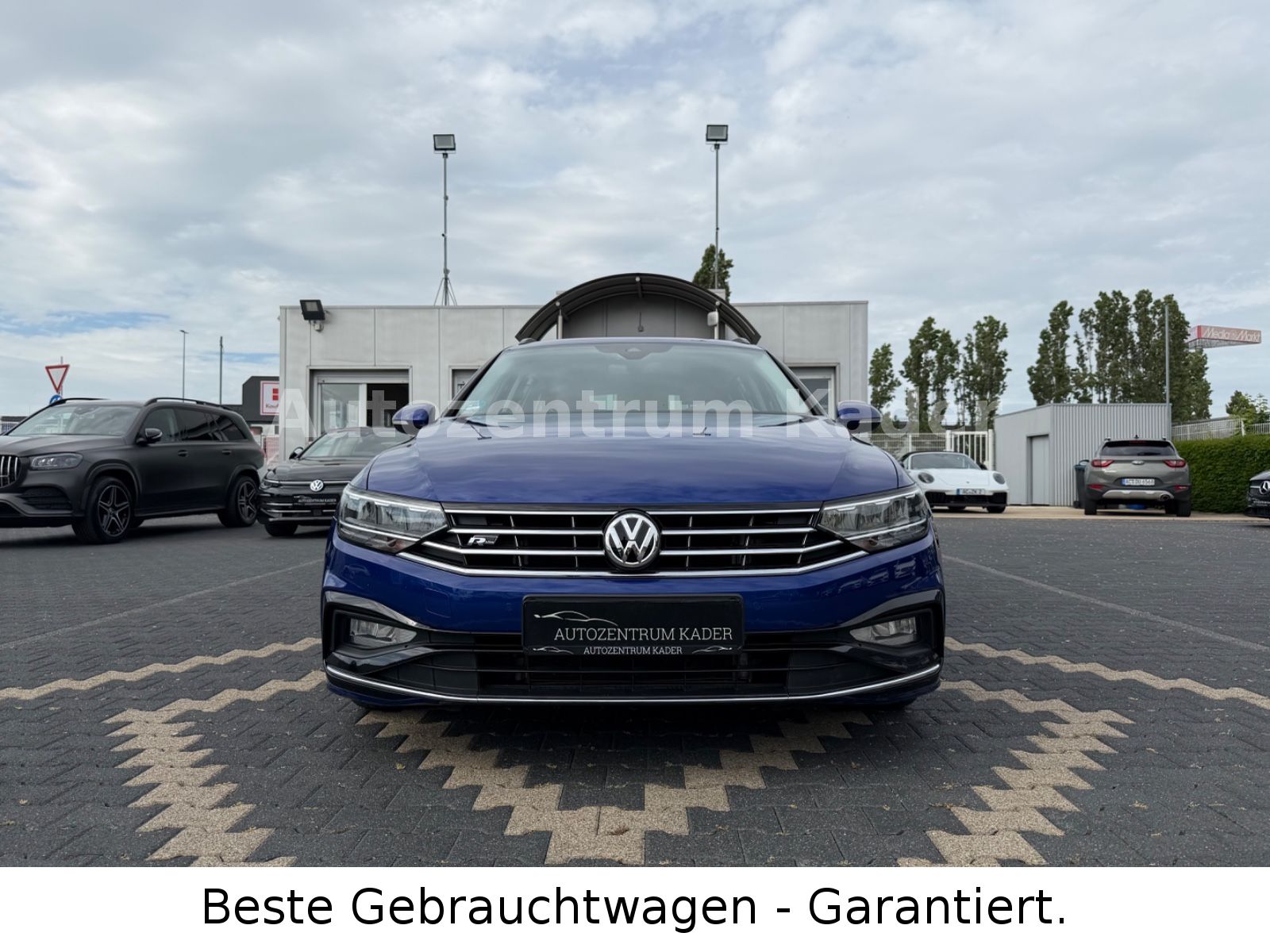 VW Passat Variant Business*R Line*AHK*Navi*LED*ACC