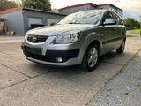 Kia Rio 1.4 EX Basis  Mit Neu TÜV 06/2027 - Kia Rio in Dresden
