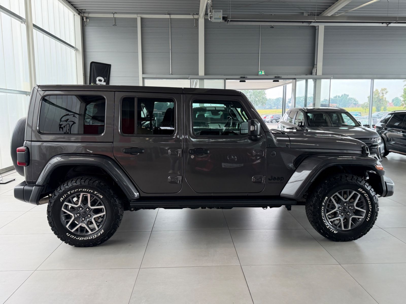 Fahrzeugabbildung Jeep 2.0 Wrangler Unlimited Sahara Leder Top