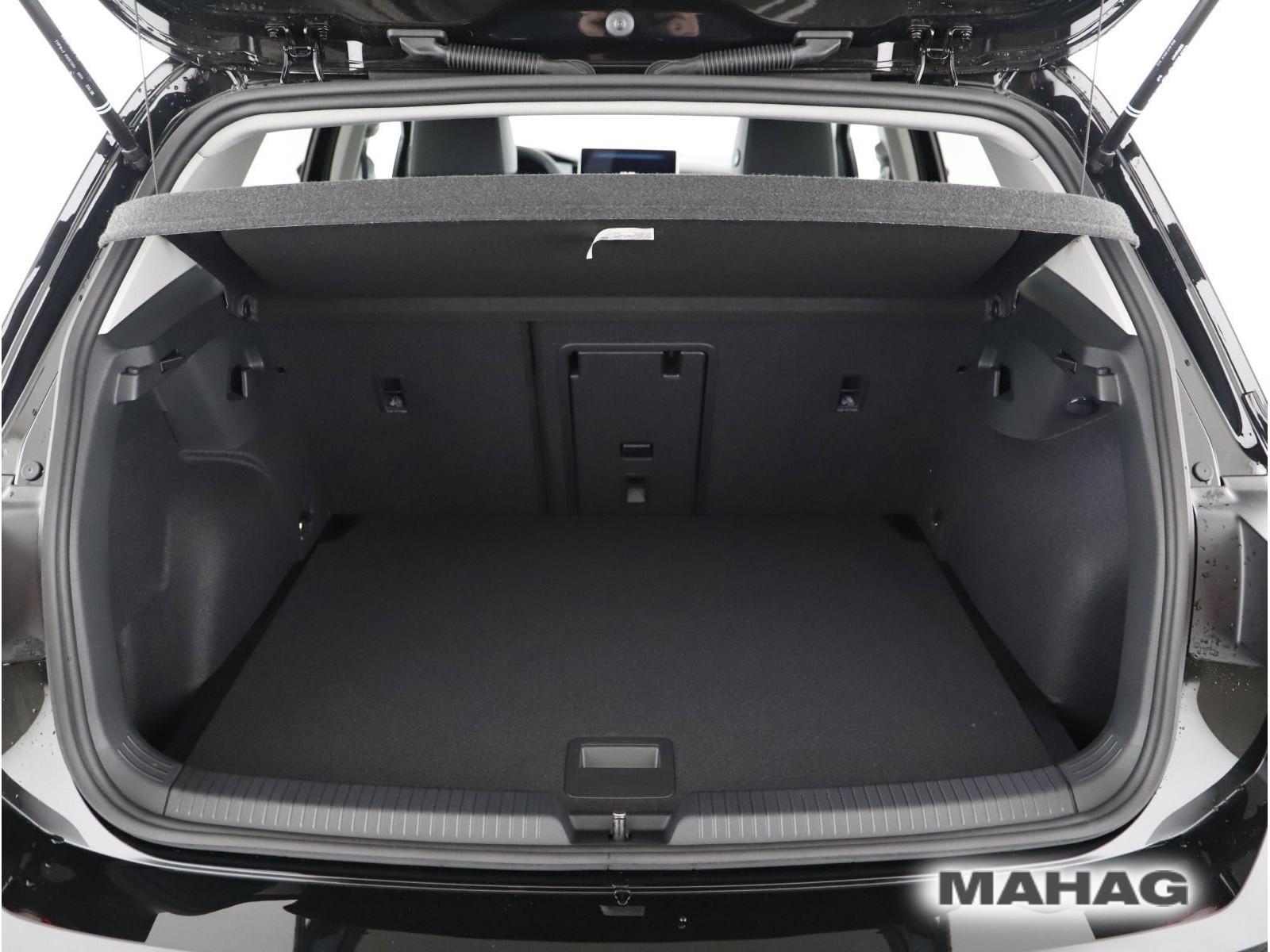 Volkswagen Golf VIII 1.5 TSI Life LED ParkAssist RearView A, миниатюра 7