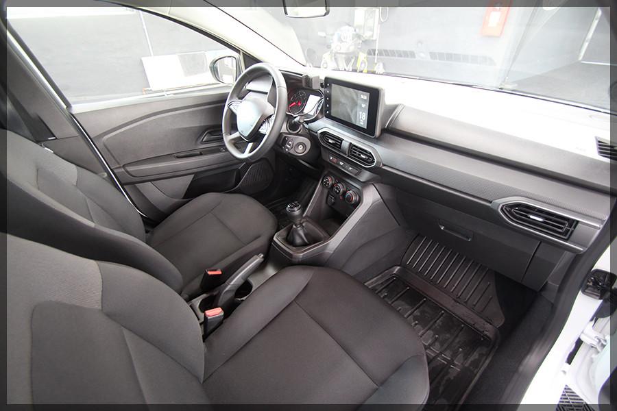 Dacia Sandero SCe 65 Essential PDC / ANDROID / CARPLAY