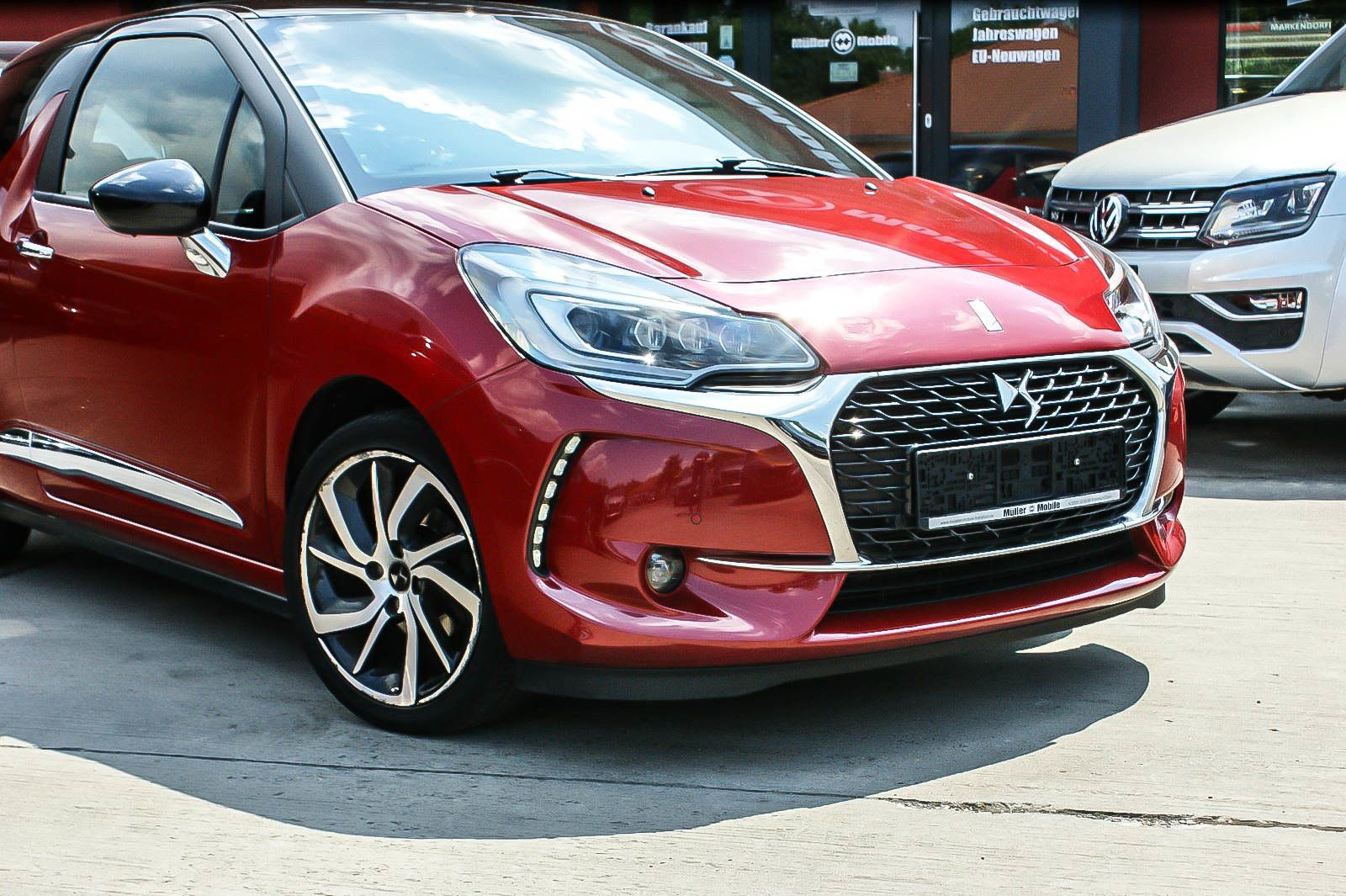 Fahrzeugabbildung Andere DS 3 SportChic Automatik LED VISION STYLE-PAKET