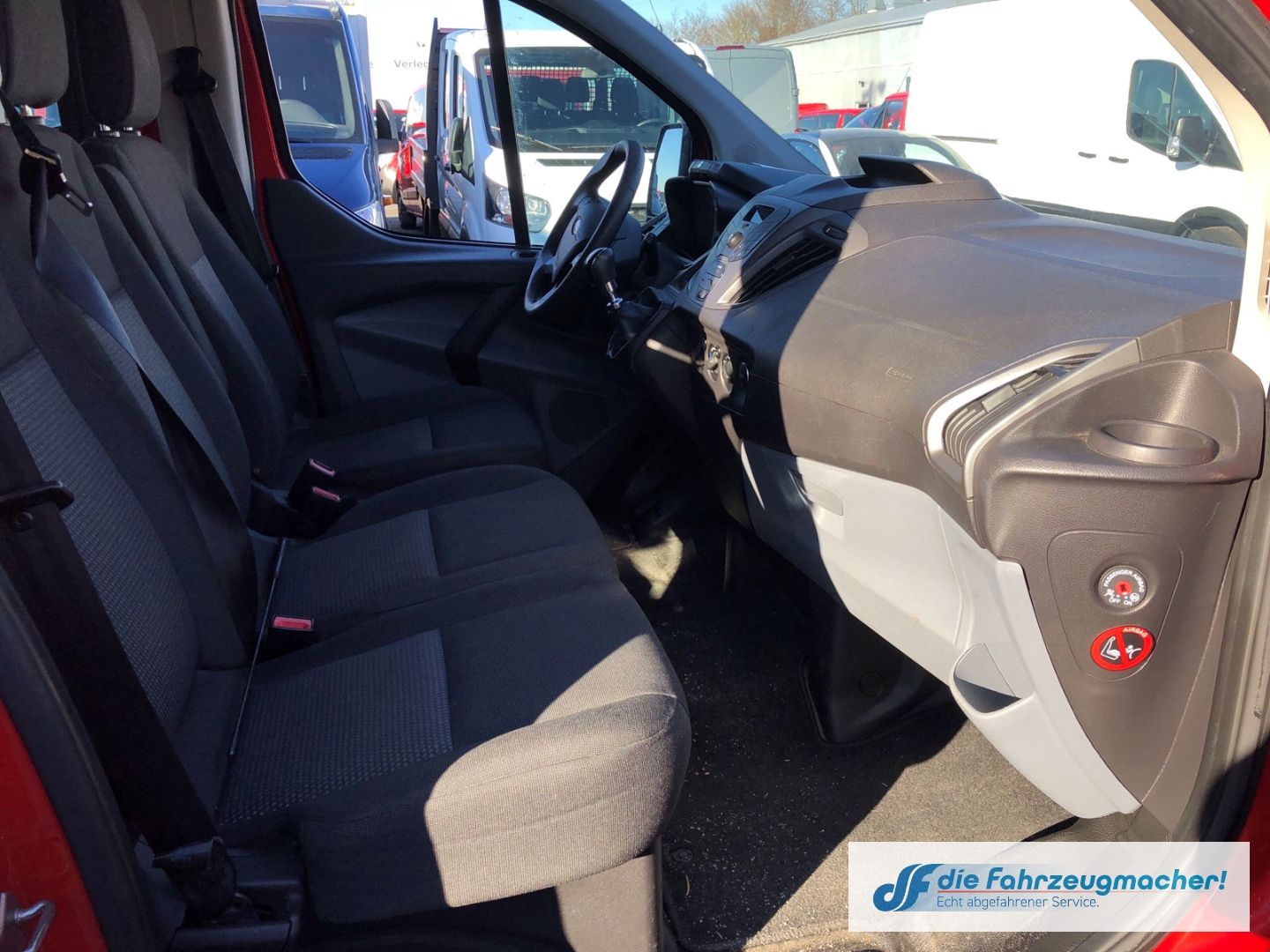 Fahrzeugabbildung Ford Transit Custom Kombi 300 L1 2.2 TDCi *2398 *KLIM