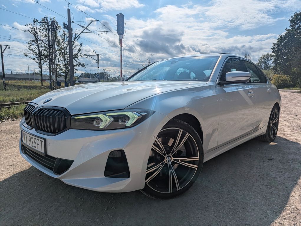 Image of BMW 330