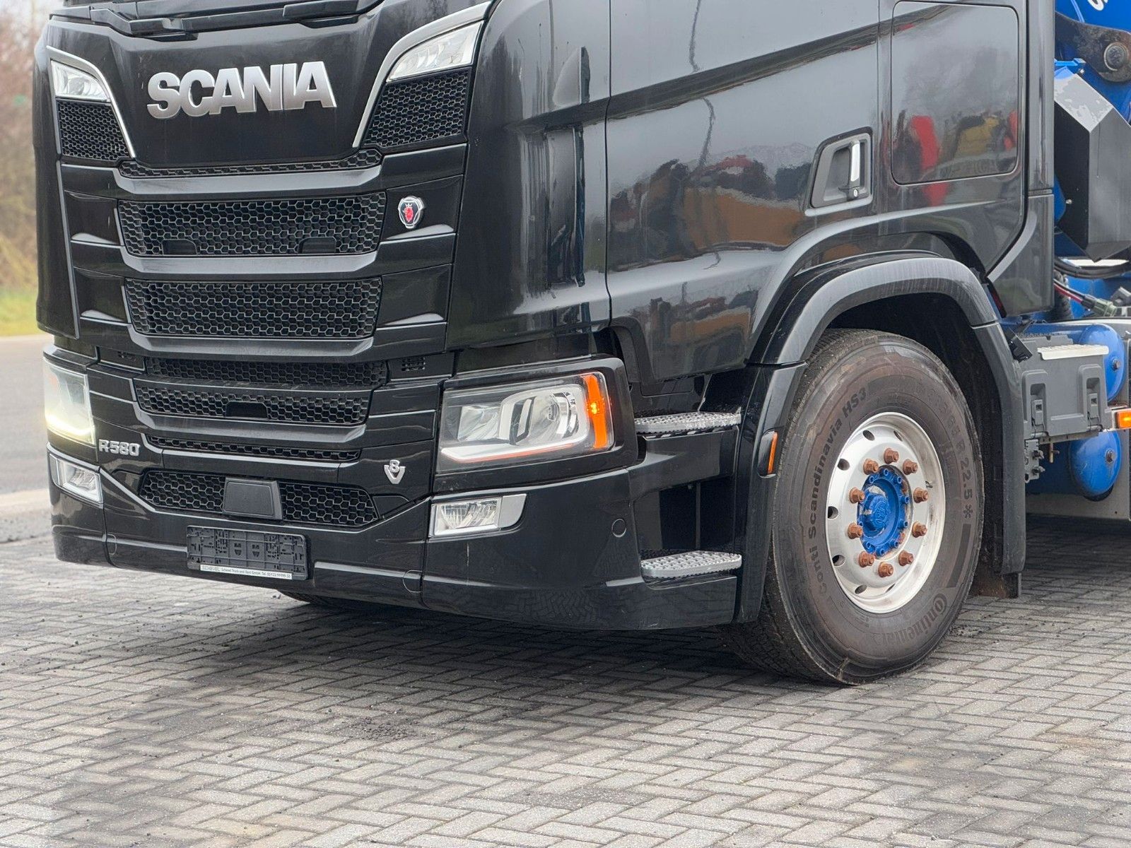 Fahrzeugabbildung Scania R580 V8 HMF 3220-K4 Kran Funk 66 t