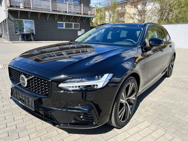 Volvo V90 Kombi Plus Dark Recharge Plug-In Hybrid AWD