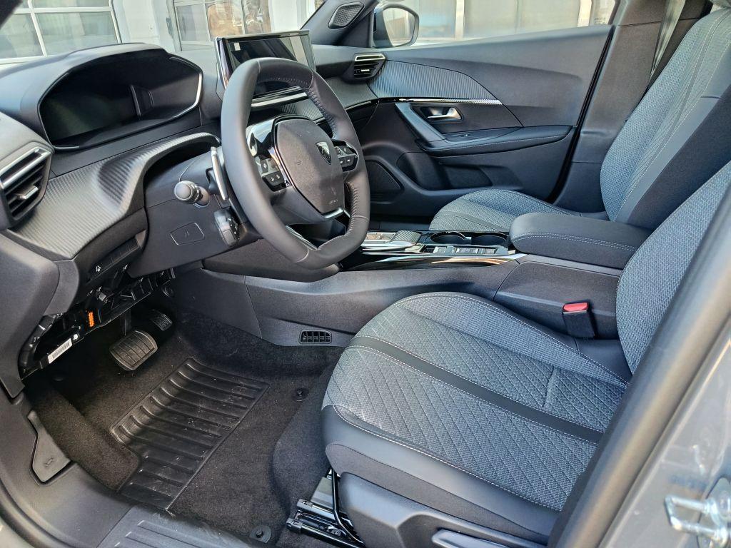 Peugeot 2008 Hybrid 145 e-DSC Allure (U)