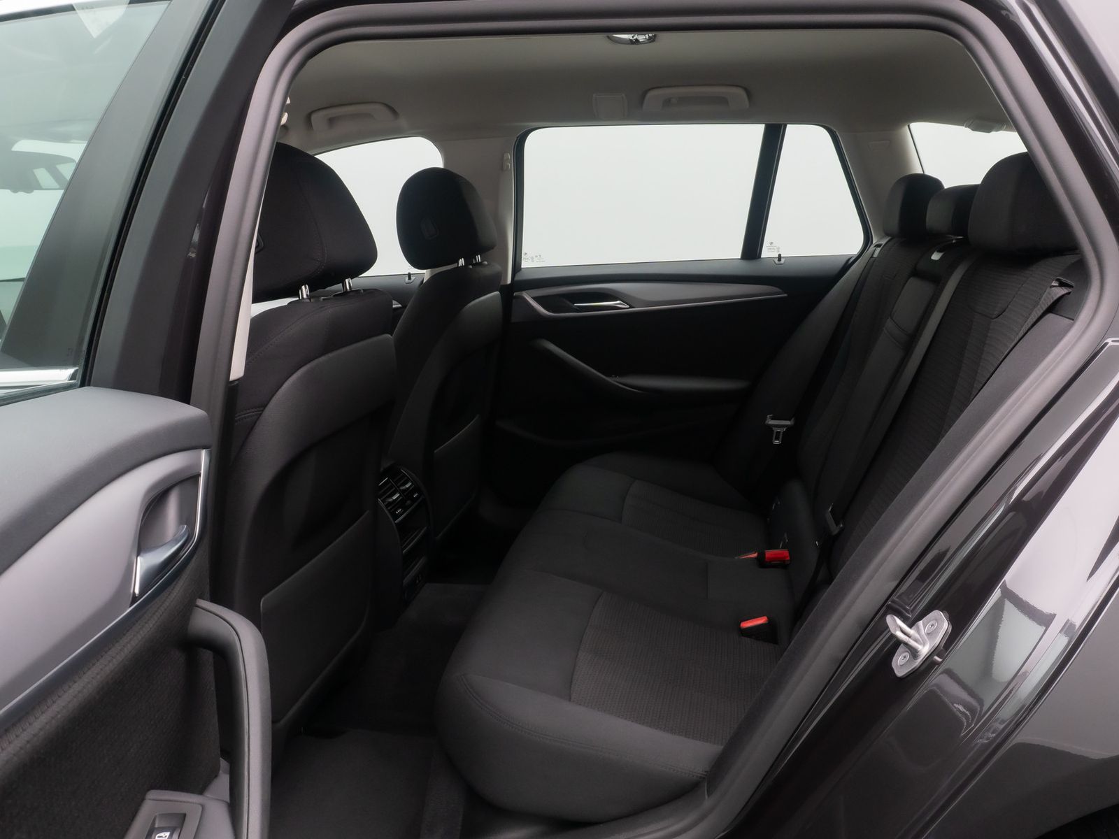 Fahrzeugabbildung BMW 520d Kamera HUD Alarm Geschwindig Sport 18Zoll