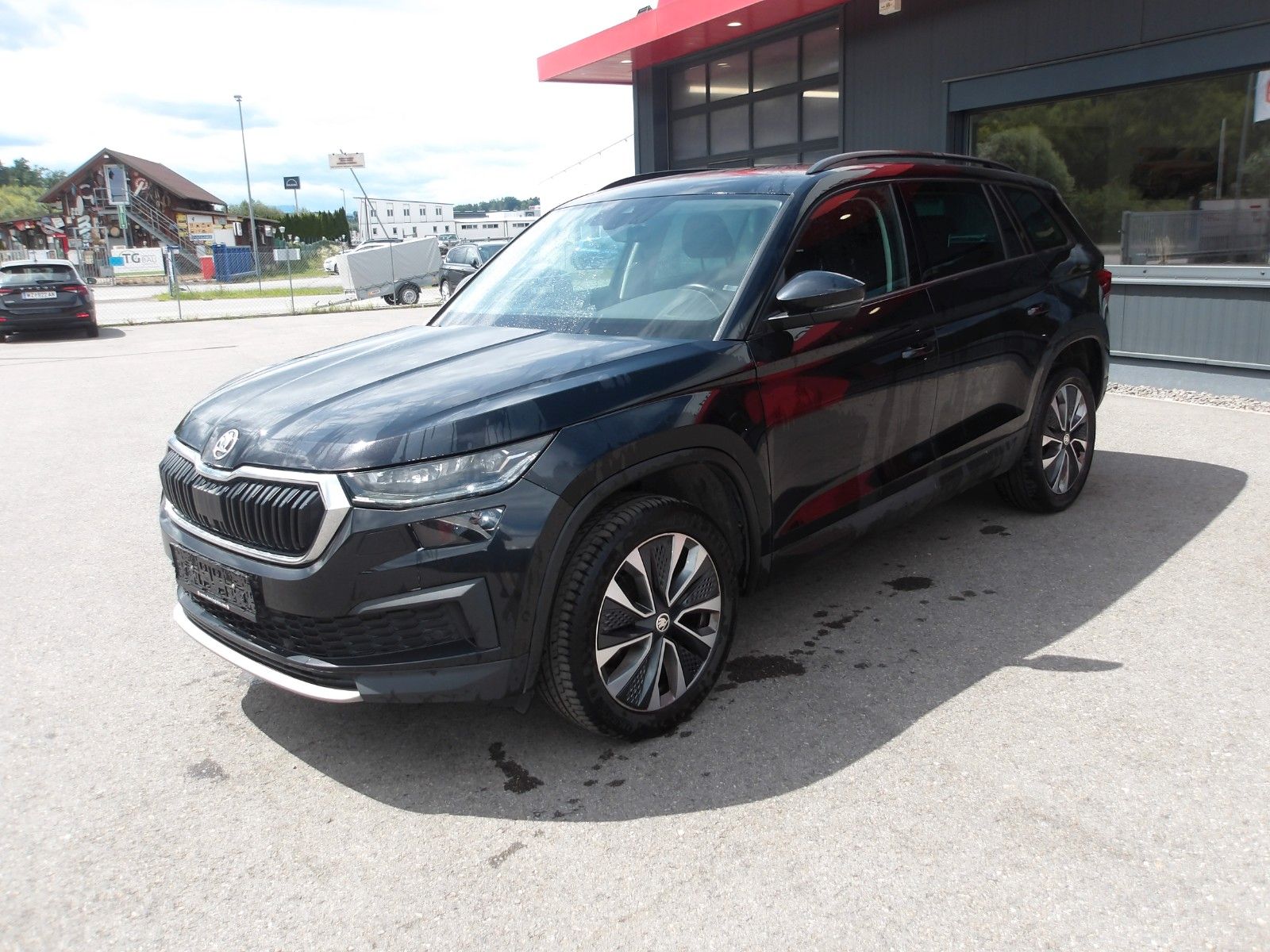 Skoda Kodiaq Tour TDI DSG "Navi,LED" EXP € 18250.--