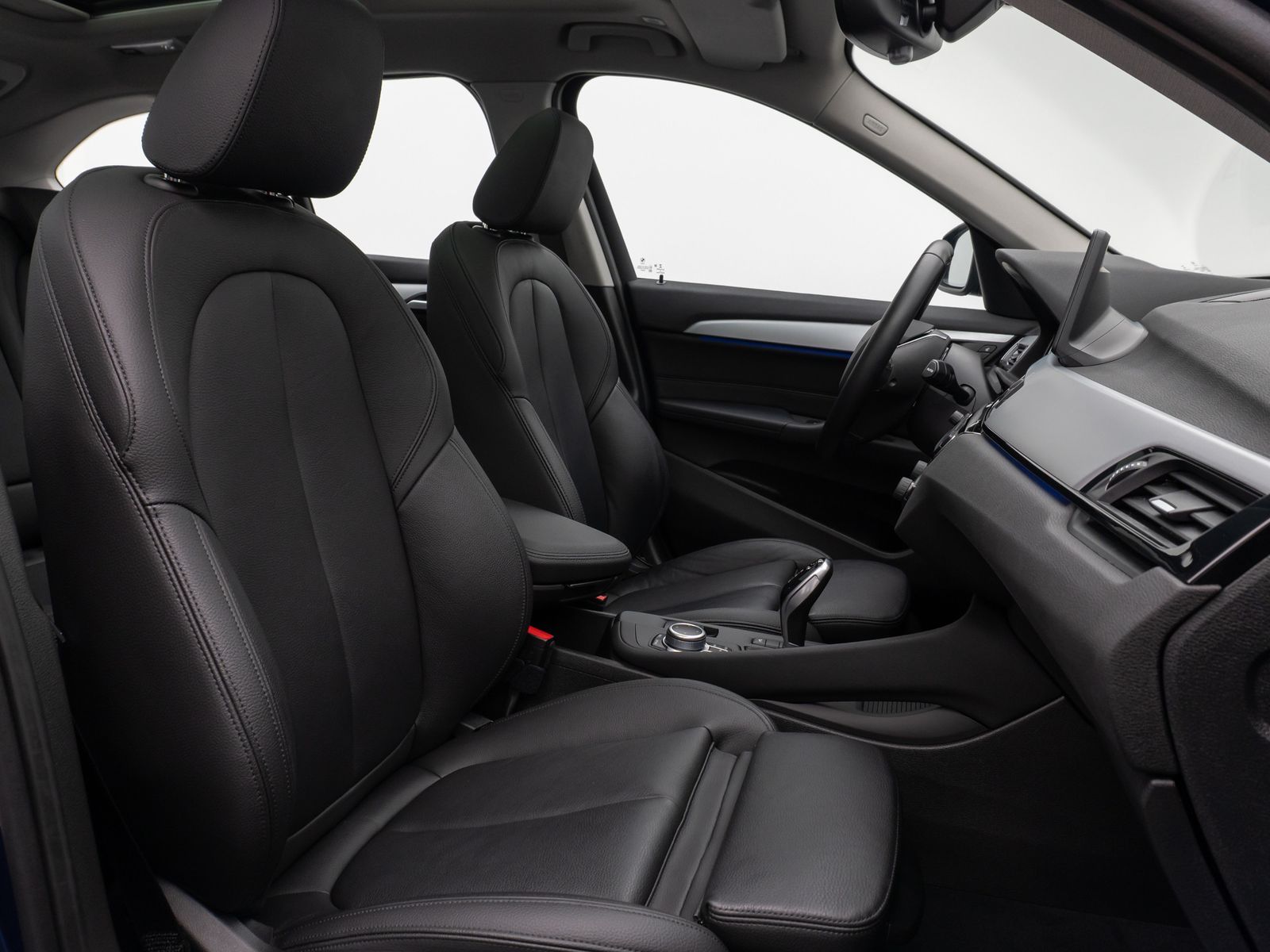 Fahrzeugabbildung BMW X1 xD20d ACC Kamera HUD DAB Memory Leder Panoram