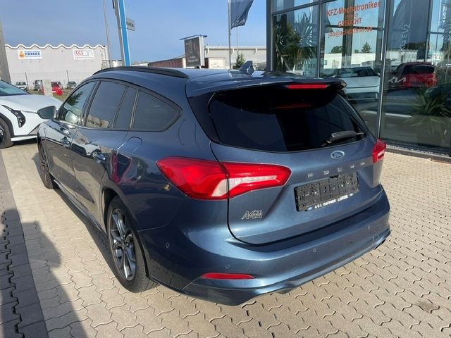 Fahrzeugabbildung Ford Focus ST-Line totWinkAss Kamera LED SpurhalteAss