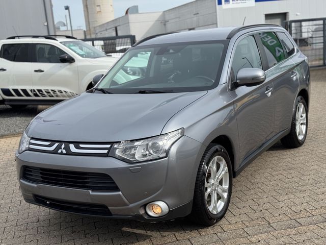 Mitsubishi Outlander ClearTec Invite 4WD Autom,7 Sitzer