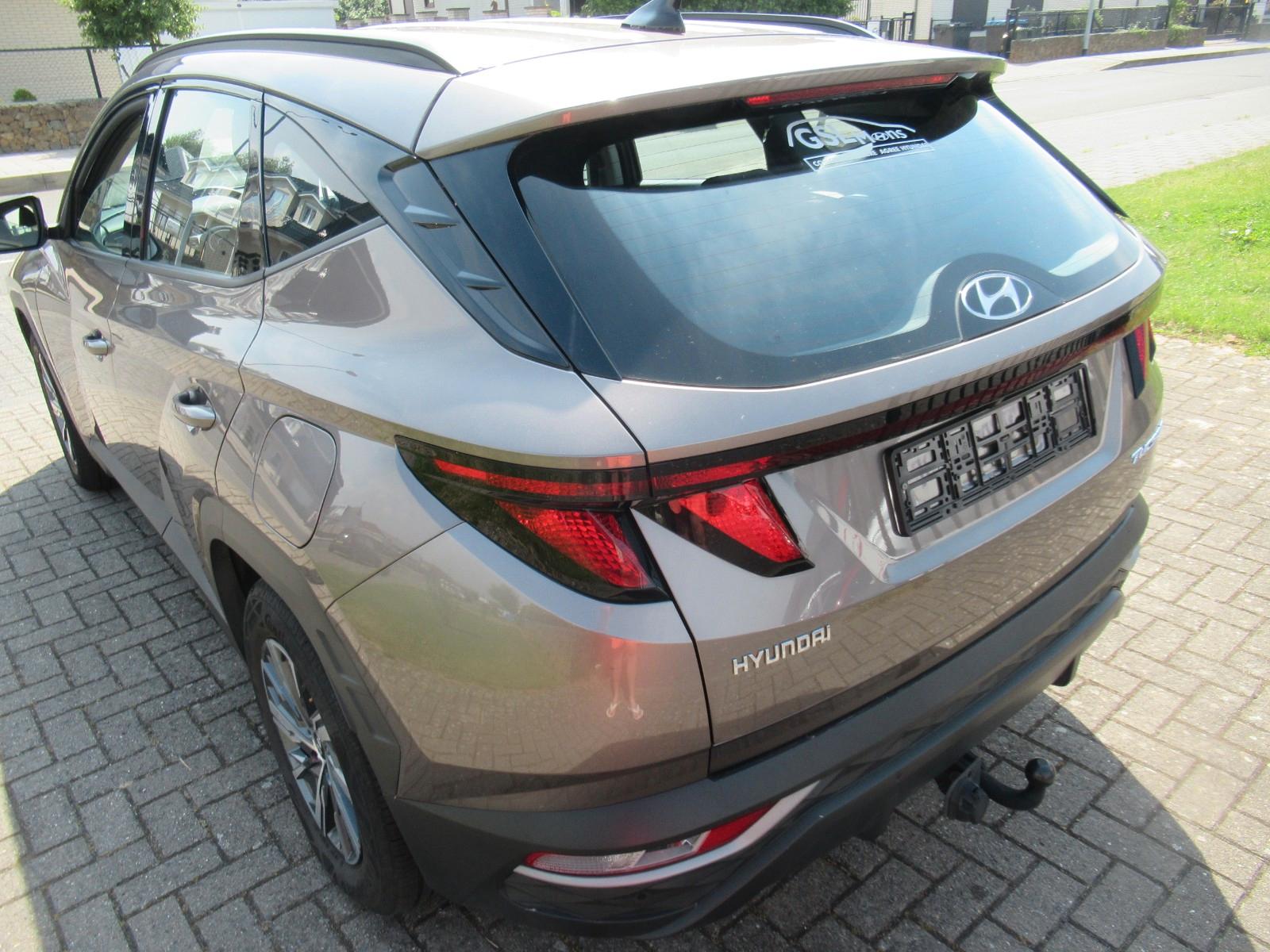 Hyundai TUCSON 1.6CRDi ClimatronNavi Camera 10.900Netto.