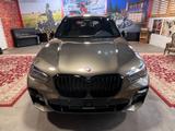 BMW X5 M50 i 390kW V8, PANO-SKY, HUD, H&K, 360° - BMW X5: Grün