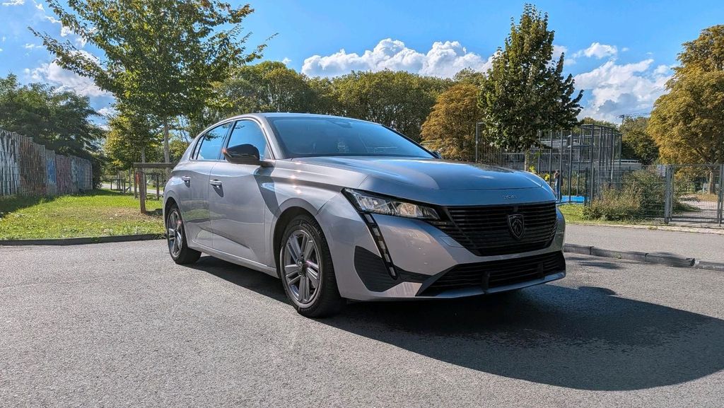 Image of Peugeot e-308