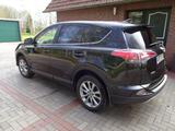 Toyota RAV 4 2,5-l-Hybrid Executive Auto 4x2 Executive - Toyota RAV 4 mit Hybrid-Antrieb