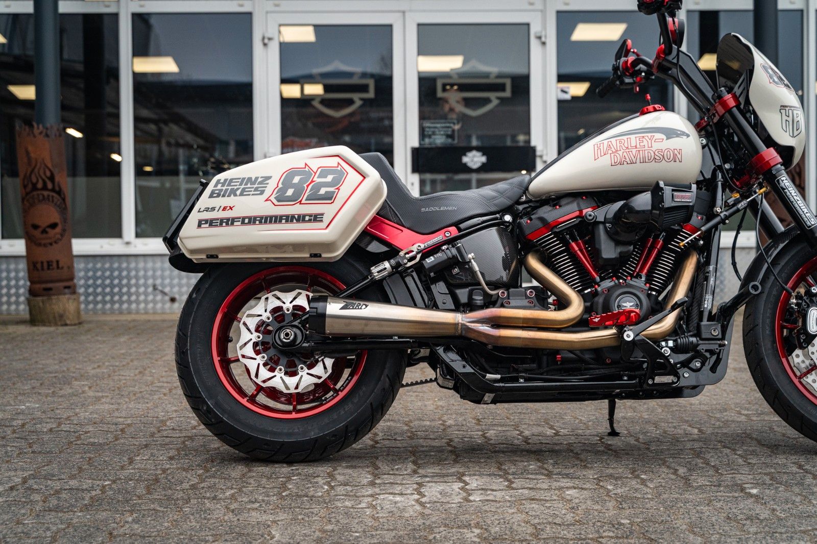 Fahrzeugabbildung Harley-Davidson FXLRS Low RiderS Extreme- Clubstyle Bike 1of1