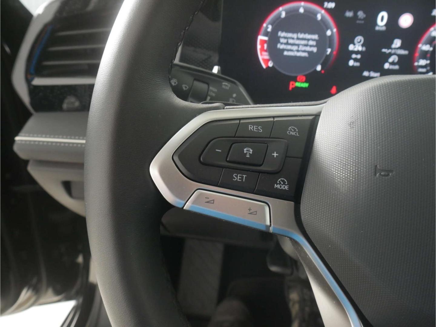 Volkswagen Passat 1.5 eTSI Business DSG NAV/LED/AHK/Kamera, миниатюра 11