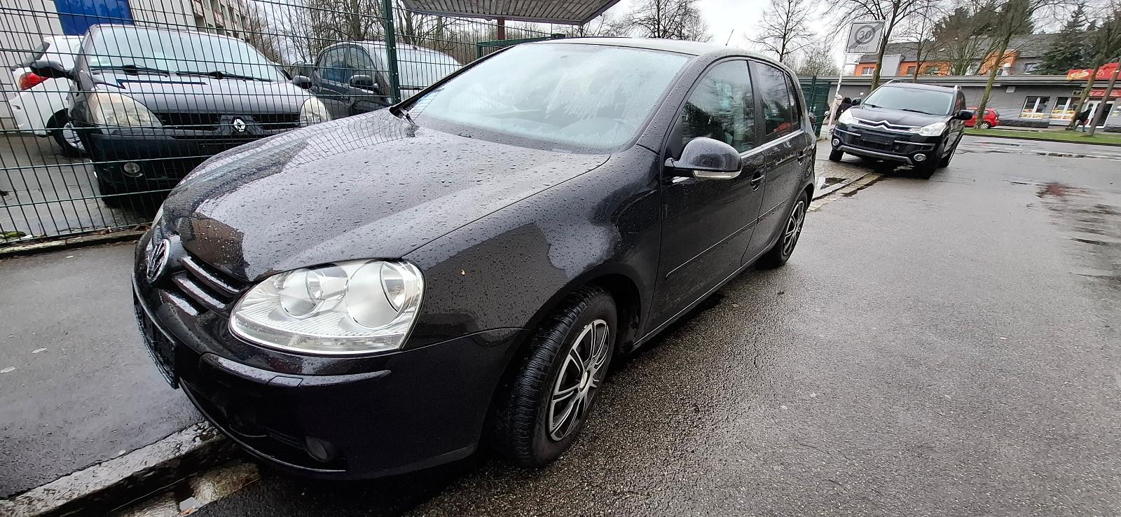 Volkswagen Golf V Lim. Tour 1.9 TDI*2.Hand