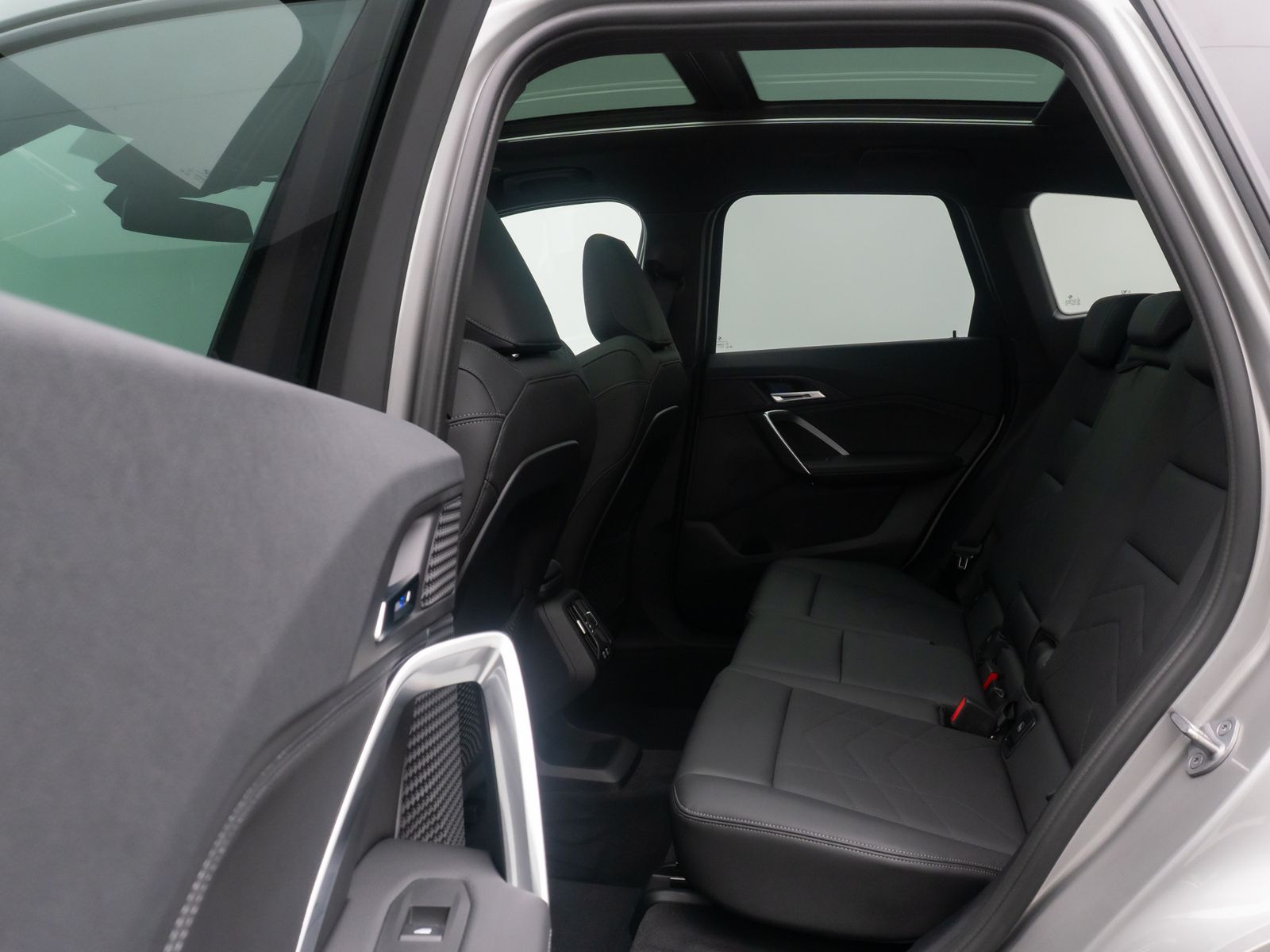 Fahrzeugabbildung BMW X1 sD18d M Sport Panorama Kamera DAB Komfort