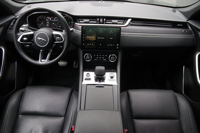 Jaguar F-PACE D300 R-Dynamic SE AWD*Pano,Kamera,Sitzhz.
