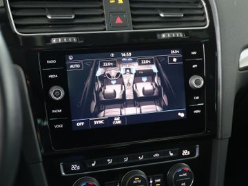 Volkswagen Golf Variant 1.6TDI DSG IQ DRIVE LED KAMERA ACC