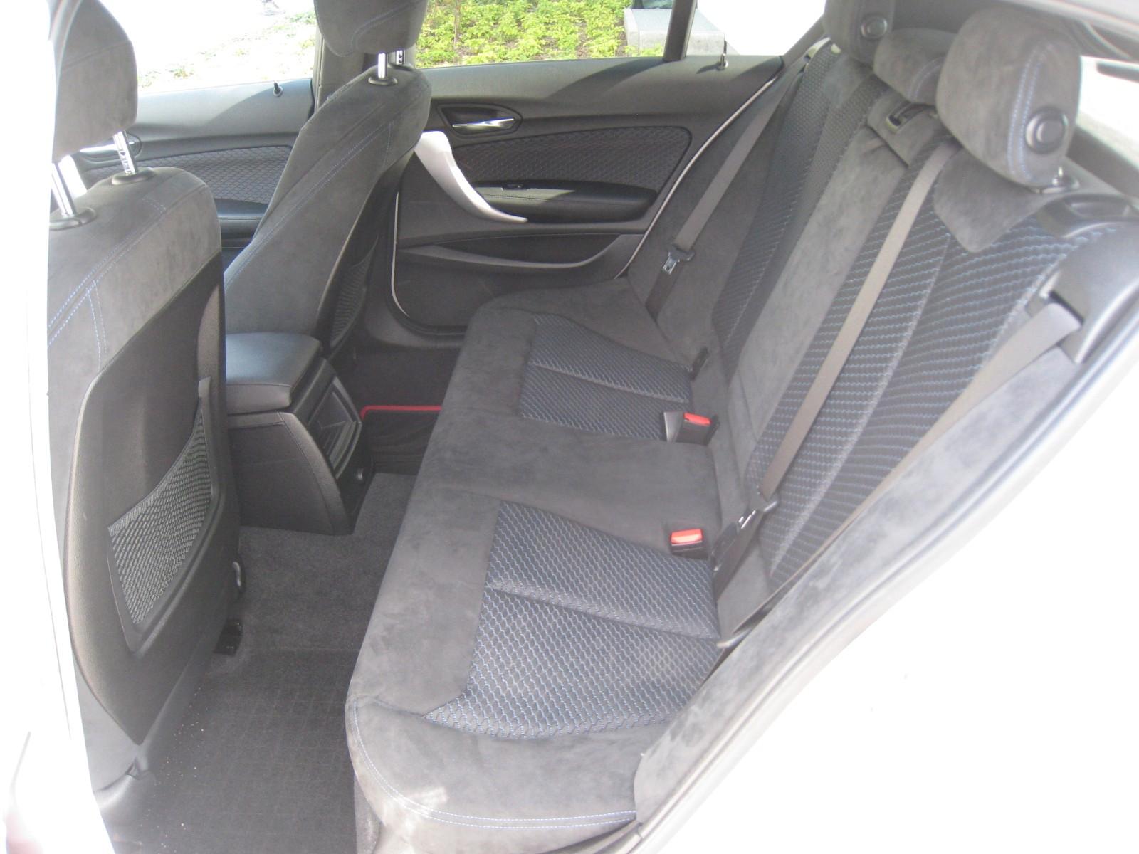 BMW 120i M Sport weiß