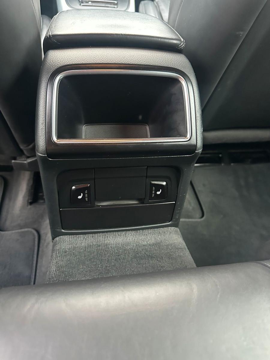 Audi A4 2012 — photo 10