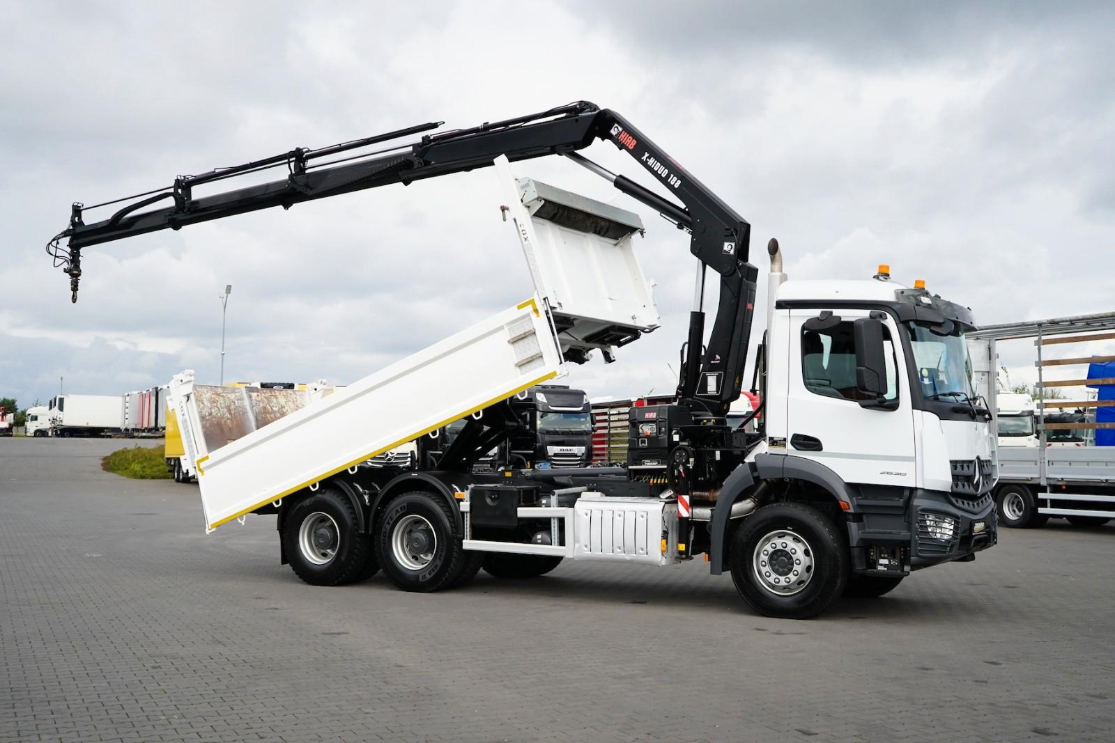 Mercedes-Benz AROCS / 2636 / E 6 / WYWROTKA + HDS / 6 X 4 / HI