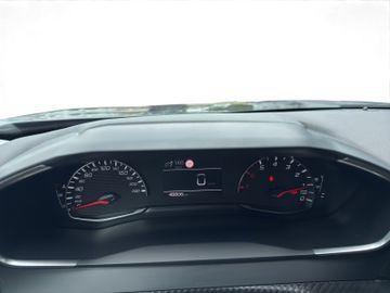 Peugeot 2008 1.2 PureTech 100 Active Pack Kam.+LED+SHZ
