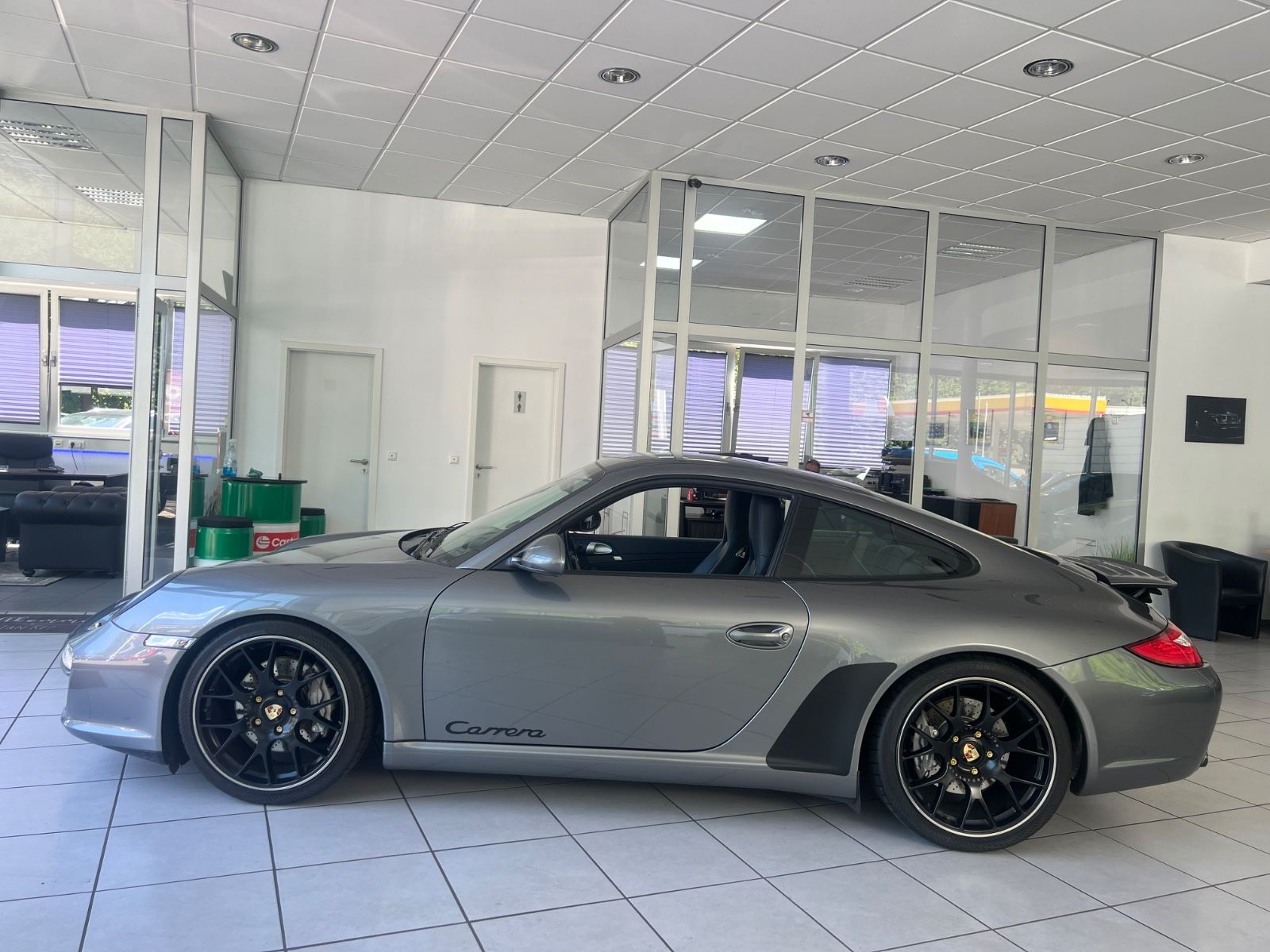 Fahrzeugabbildung Porsche 911 Carrera Coupe