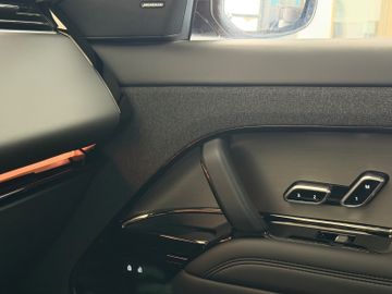 Land-Rover Range Rover Sport - 12