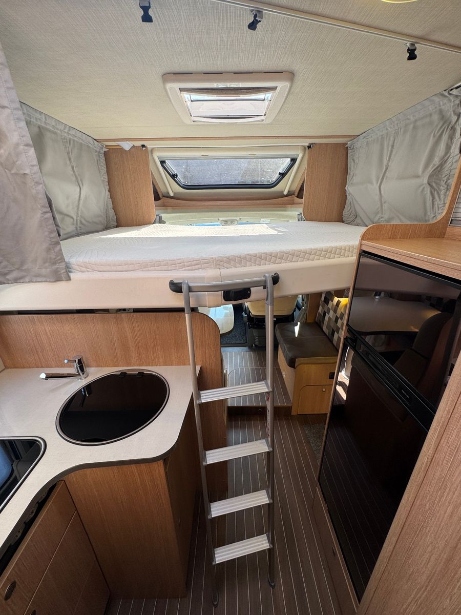 Fahrzeugabbildung Sunlight T 68 FIAT DUCATO NAVI KAMERA SAT TV EB & HUBBETT