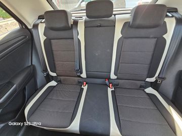 Volkswagen T-Roc - 11
