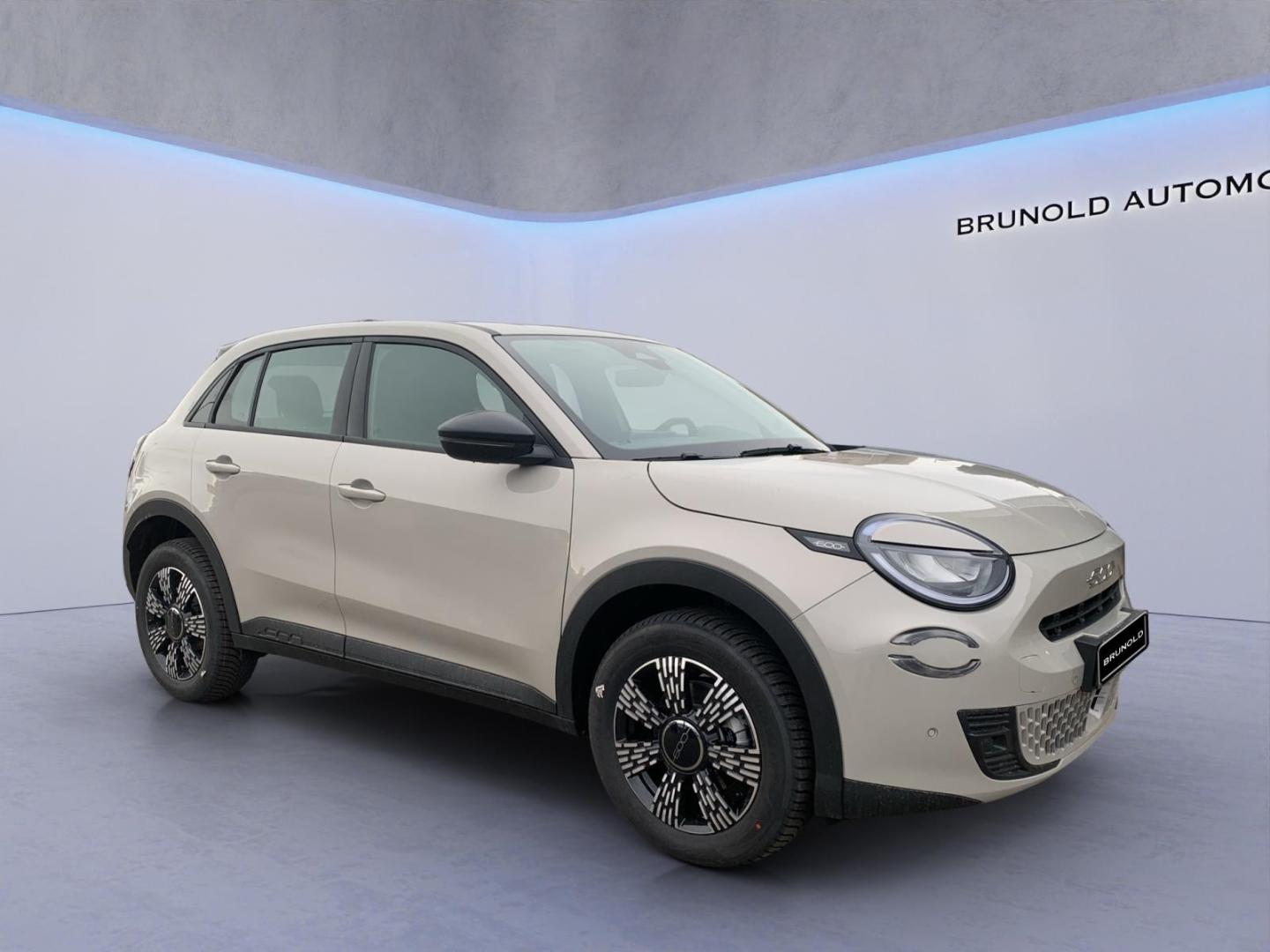 Fiat 600 1.2 Hybrid Business Edition Kamera AppleCarP