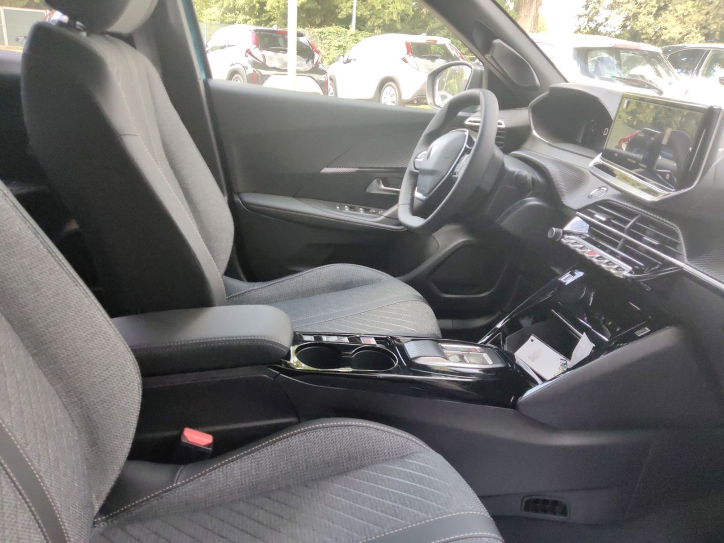 Peugeot 2008 - Bild 20