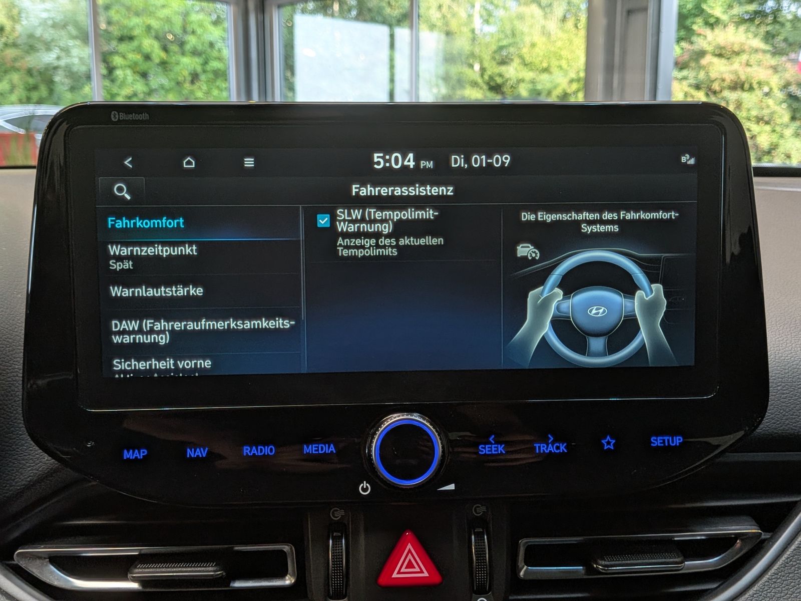 Fahrzeugabbildung Hyundai i30 1.5 T-GDI DCT Trend MHEV Cam Navi LED-Paket