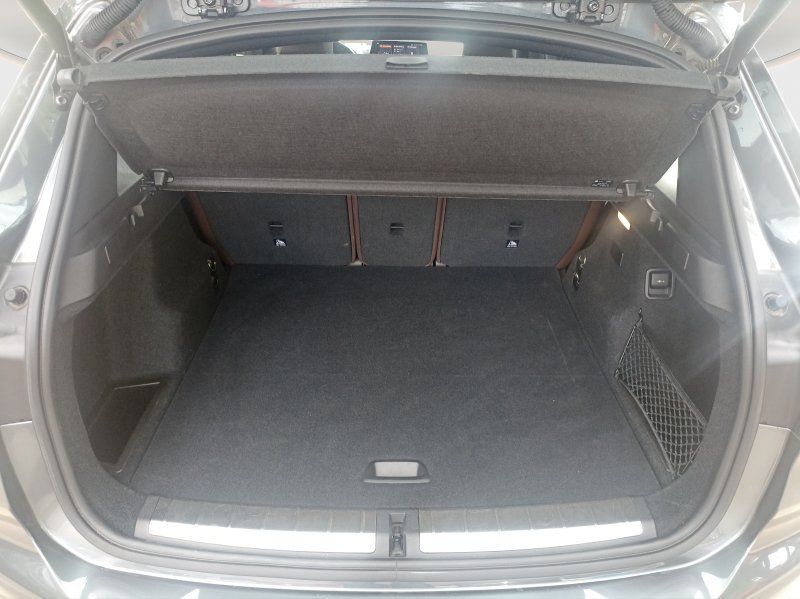 Fahrzeugabbildung BMW X1  xDrive25e  Sport Line