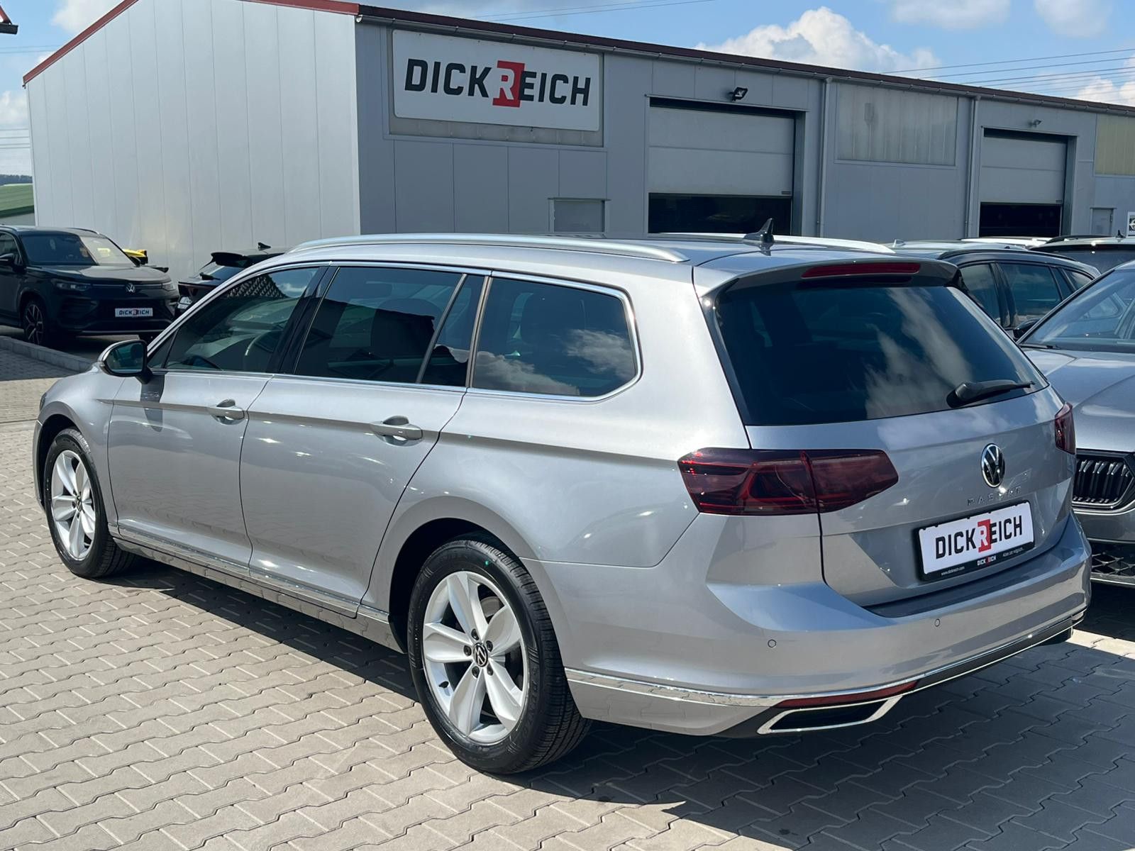 Fahrzeugabbildung Volkswagen Passat 2.0 TDI DSG Elegance MATRIX*AHK*ALCANTARA