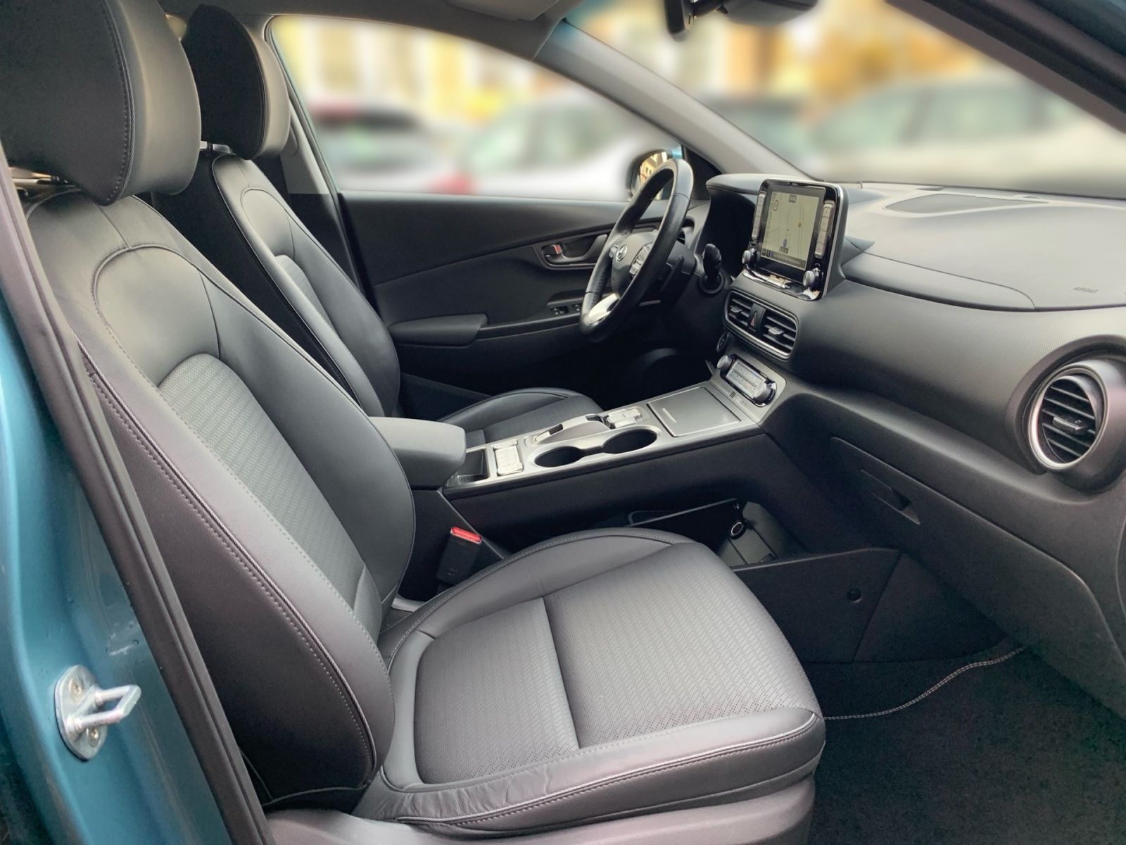 Fahrzeugabbildung Hyundai KONA Premium Elektro 64 kWh Navi LED 1Hd