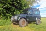 Land Rover Defender 90 TD5 mit umfangreicher Ausstattung - Land Rover Defender: Schiebedach