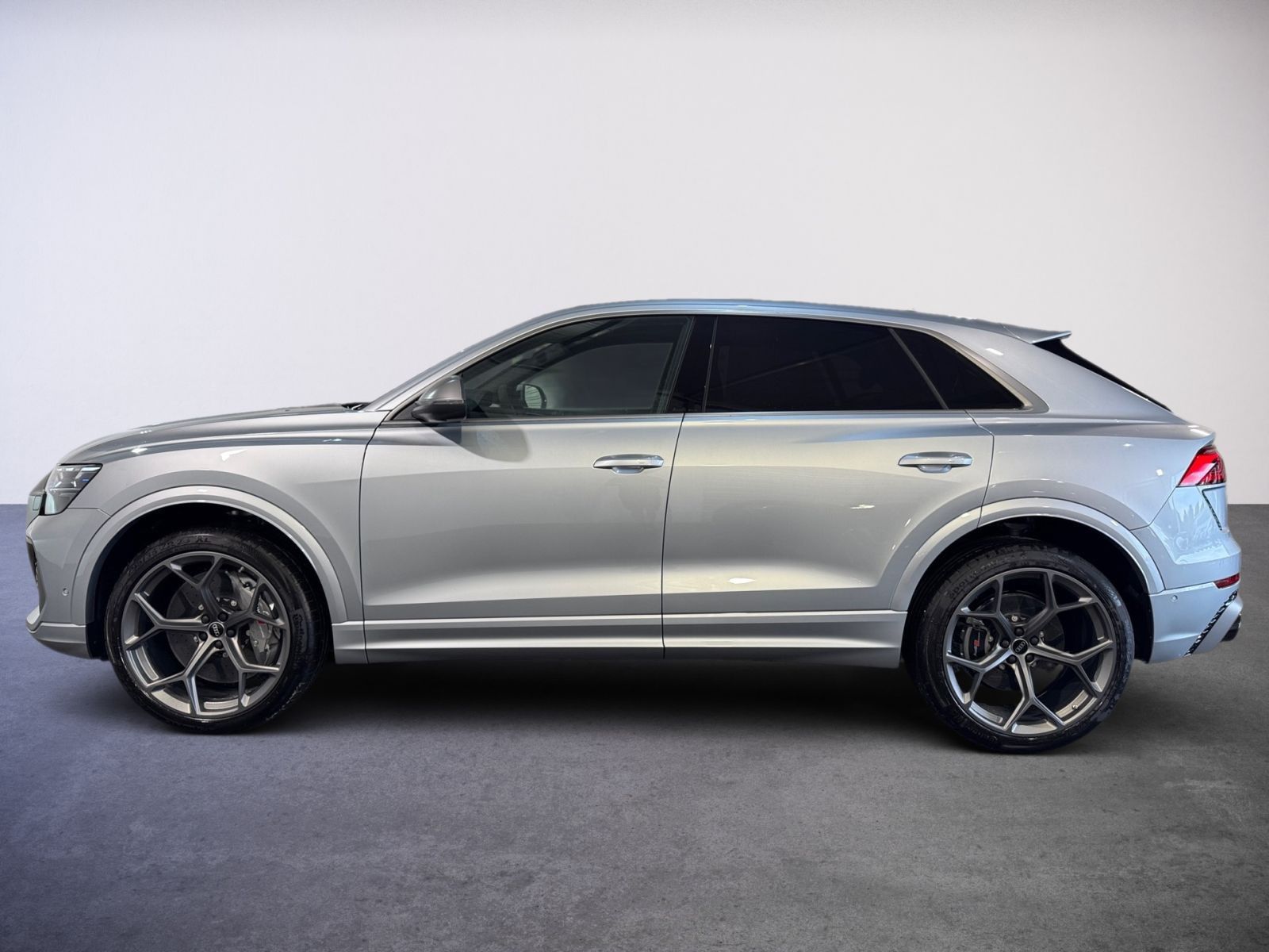 Audi RSQ8 - Bild 8