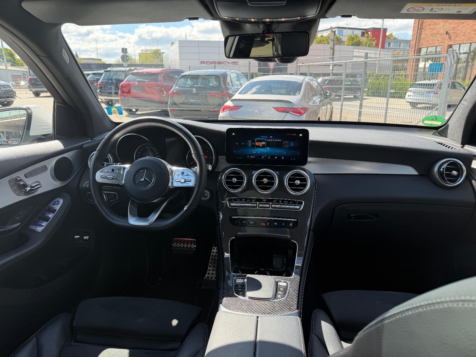 Mercedes-Benz GLC 300d 4Matic*AMG*AHK*Pano*Memory*Distr*360°
