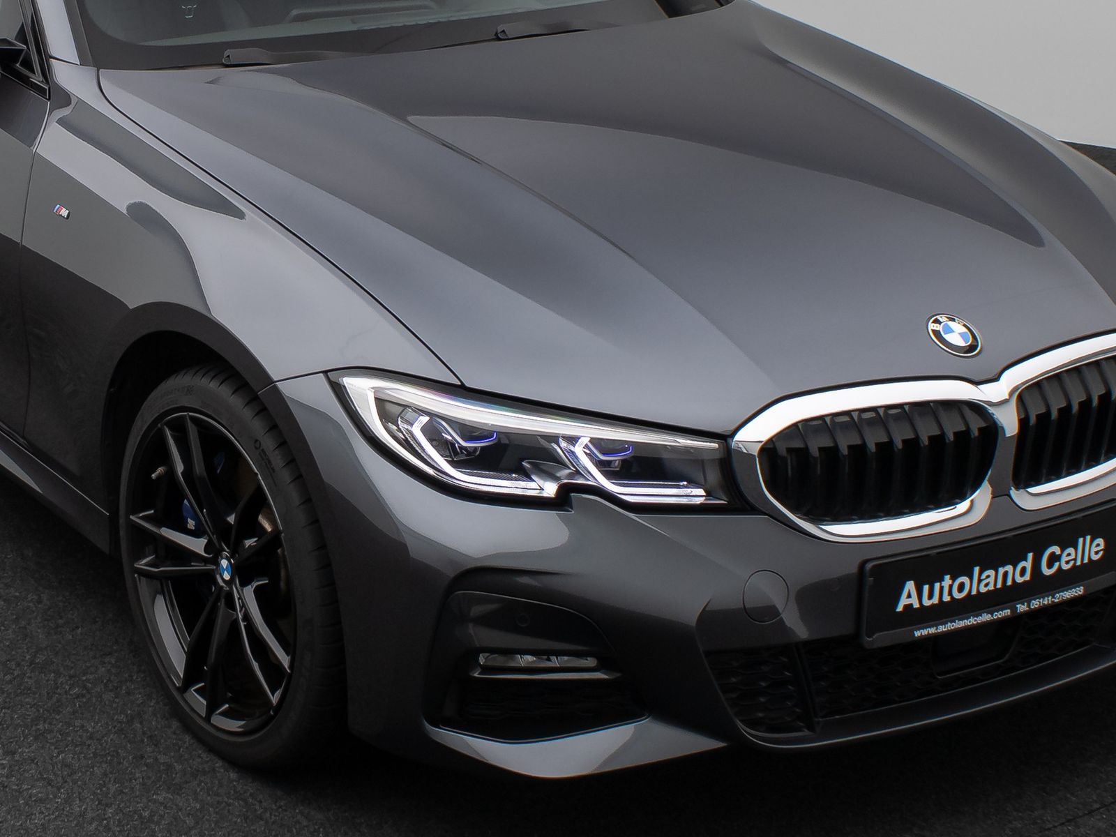 Fahrzeugabbildung BMW 330e xD M Sport Laser Glasdach PDC HUD DAB HiFi