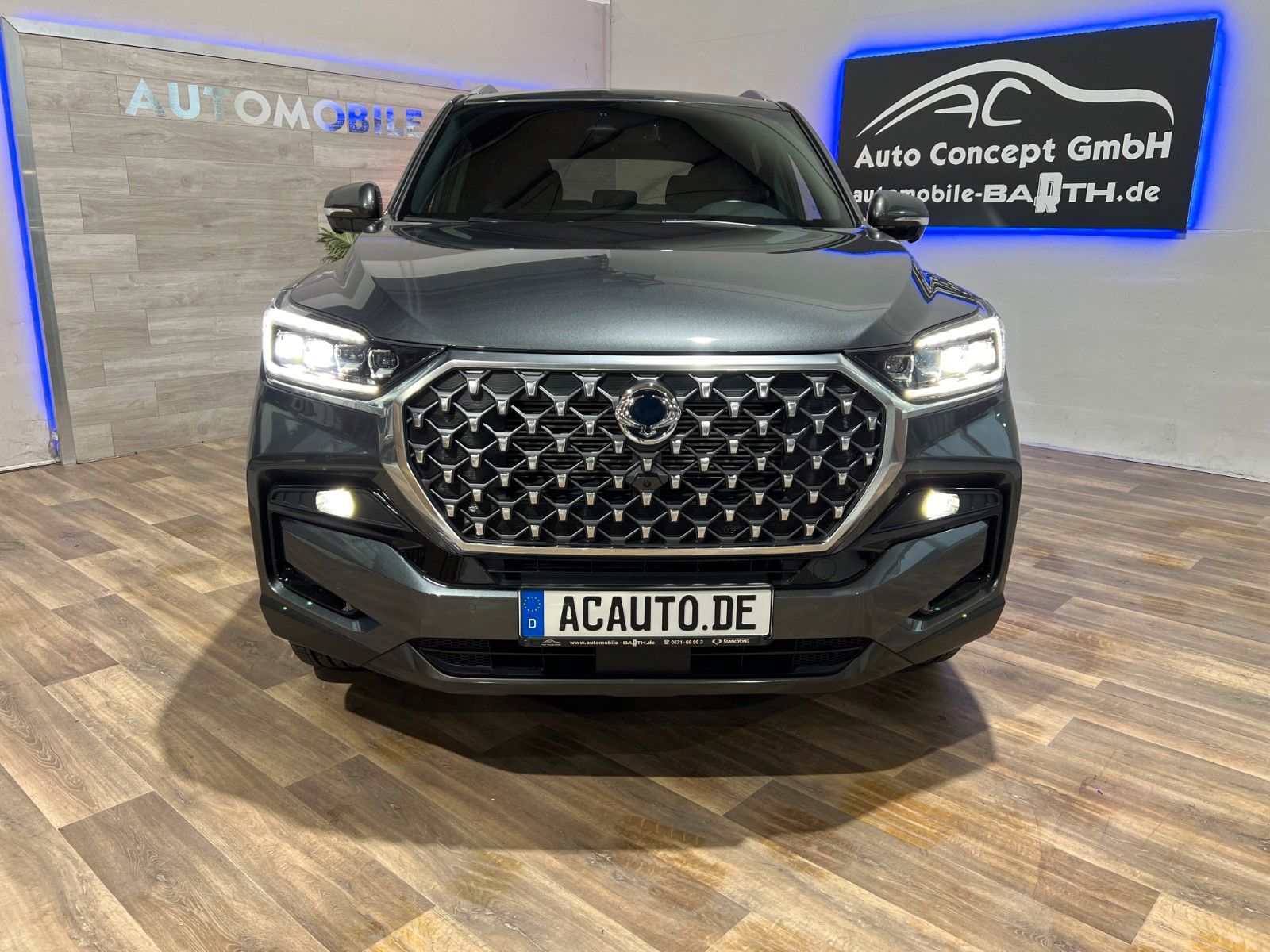 Fahrzeugabbildung Ssangyong REXTON Sapphire*AHK*360°*Sidesteps*Standheizung*