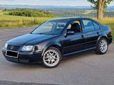 Volkswagen Bora 1.6, Klima, Tempomat, TÜV 2028 - schwarze Volkswagen Bora