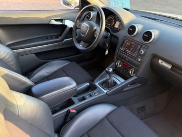 Bild 21 Audi A3 Cabriolet S line Sportpaket / plus XENON+NAVI